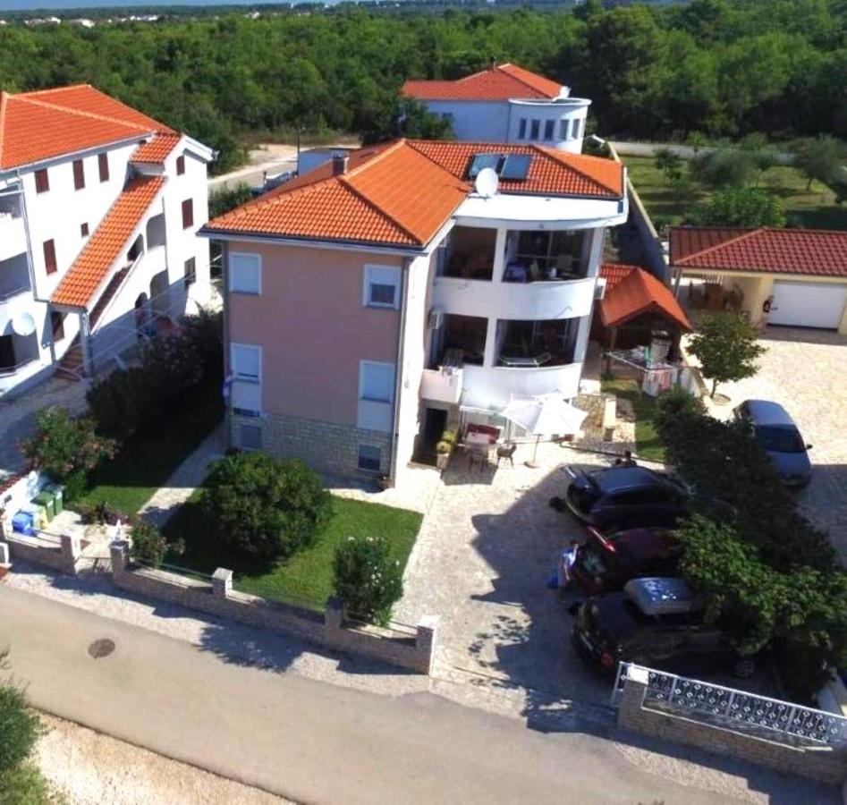 Apartments Jannine Biograd Na Moru Exterior photo