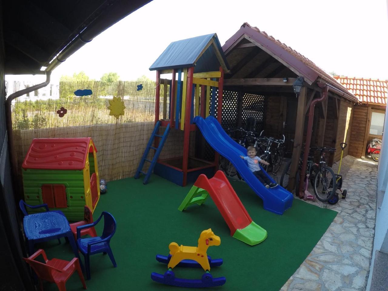 Apartments Jannine Biograd Na Moru Exterior photo
